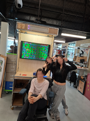 Borne d'arcade en cours d'utilisation