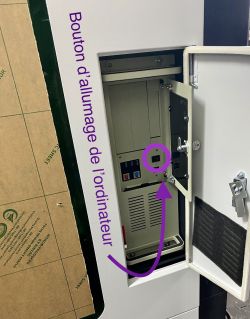 Appuyer sur cet interrupteur pour allumer le PC